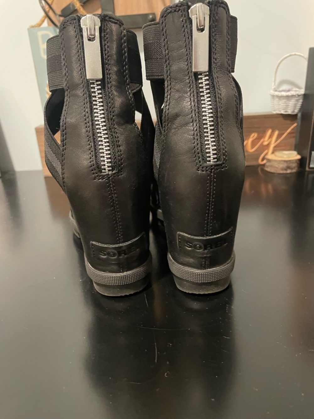 Sorel wedge sandals size 7 black - Picture 3 of 7